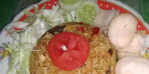 Nasi Goreng dan Ayam Gepuk Bu Erwe, Candisari