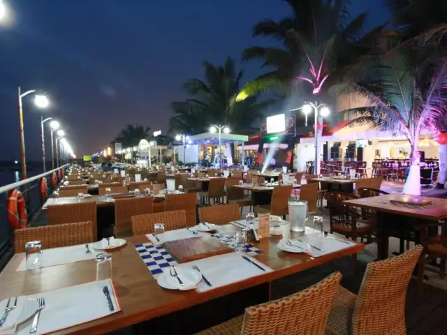 Gambar Makanan The Pier Batam Cafe n Grill 4