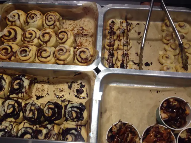 Cinnabon Food Photo 8