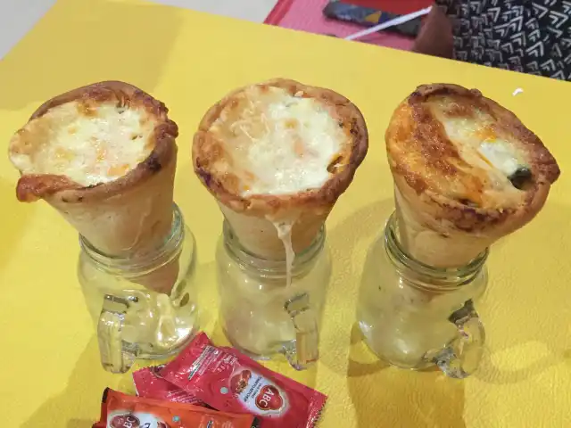 Gambar Makanan Kozza Pizza Cone 18