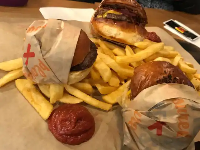 Burger X'nin yemek ve ambiyans fotoğrafları 14