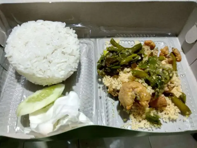 Gambar Makanan Pecel Lele Lela 13