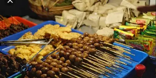 Angkringan Istiqomah, Raya Gajah