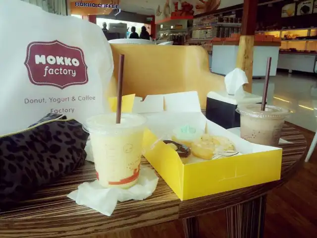 Gambar Makanan Mokko Donut & Coffee 15