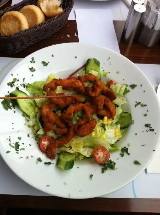 Akdeniz Teras Cafe & Bar'nin yemek ve ambiyans fotoğrafları 2