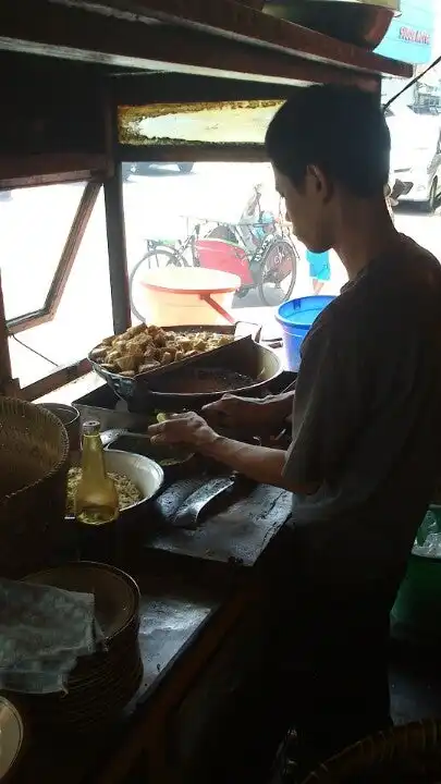 Gambar Makanan Nasi Lengko Bahagia & Sate Kambing Muda 14