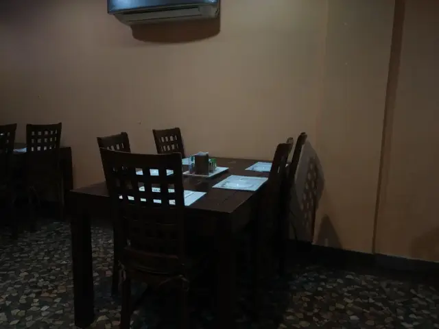 Gambar Makanan Amaroo Restaurant 4