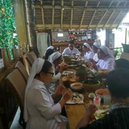 Gambar Makanan Pari Koro Restaurant 9