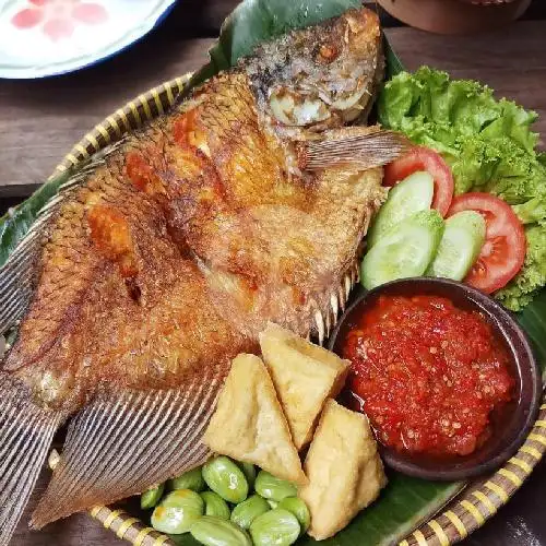Gambar Makanan Mutiara Seafood, Ambulu 19