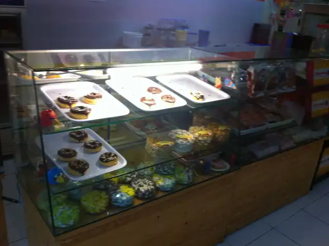 Gambar Makanan Donat Madu Cihanjuang 10