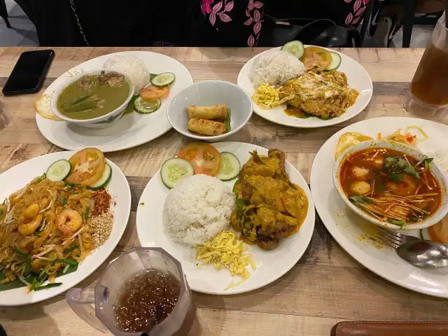 Aroi Thai Food Photo 10