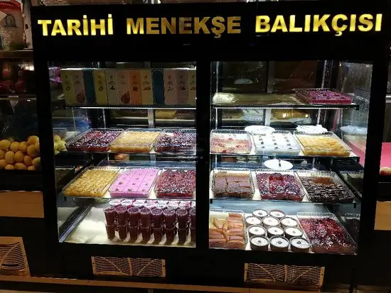 Menekşe Balıkçılar Çarşısı'nin yemek ve ambiyans fotoğrafları 12