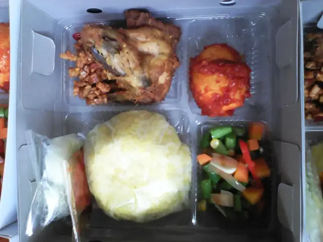 Gambar Makanan Pincuk Raos 13