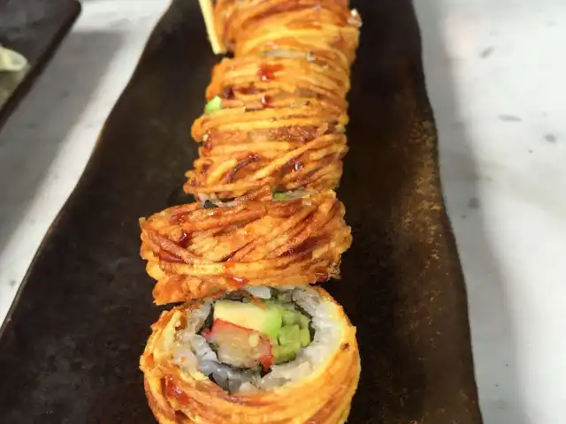 İoki Sushi Bar & Japanese Restaurant'nin yemek ve ambiyans fotoğrafları 32