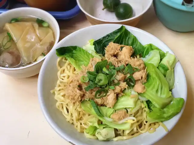 Gambar Makanan Bakmi Ayam Bangka Keriting 5