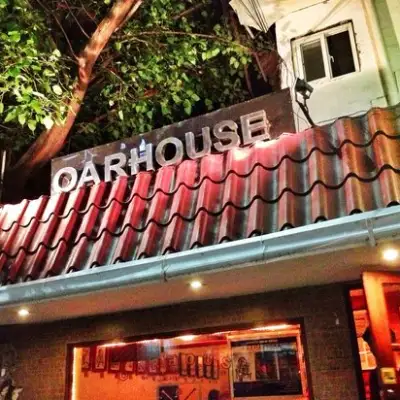 Oarhouse Pub of Manila