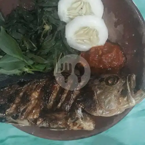 Gambar Makanan Ikan Bakar Mang Ujang, Anggajaya 12