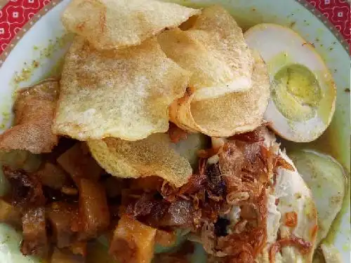 Lontong Opor Bu Rini