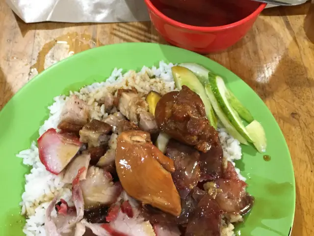 Gambar Makanan Nasi Campur Kong Hu Pay 9