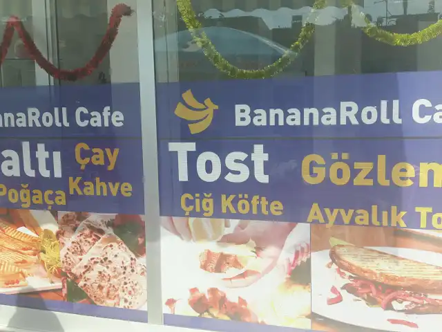 BananaRoll Cafe'nin yemek ve ambiyans fotoğrafları 1