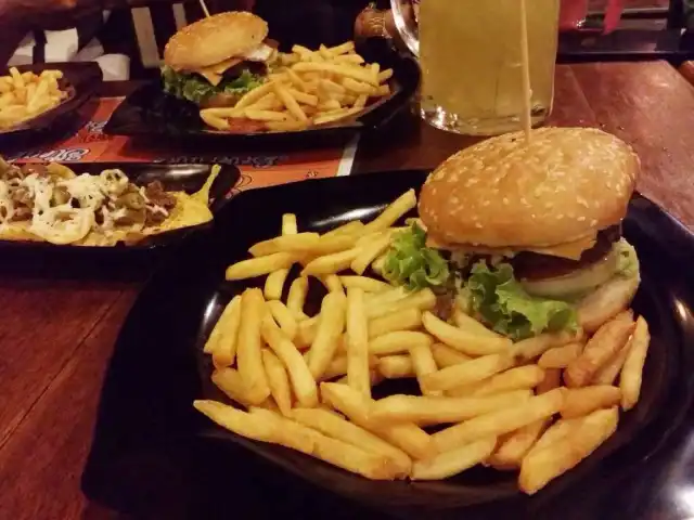 Burger Byte Food Photo 1