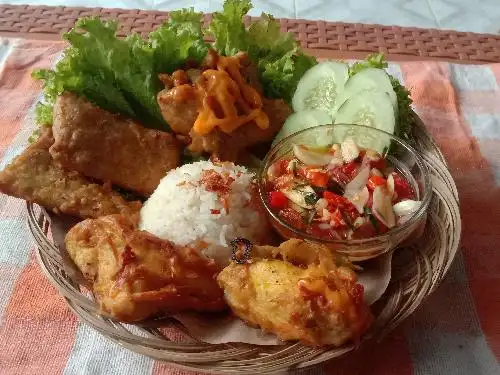 Ayam Mandi Susu Sukarami