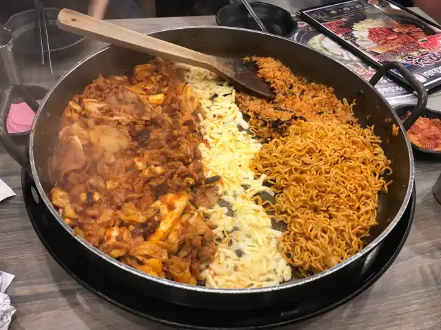 Mr. Dakgalbi Food Photo 6