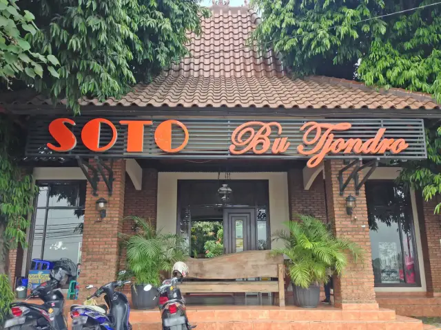 Gambar Makanan Soto Bu Tjondro 6