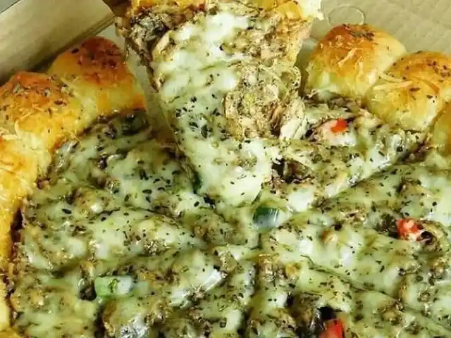 Gambar Makanan Djoeragan Pizza 2