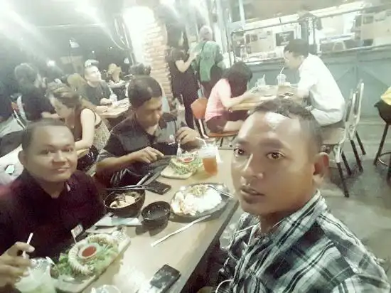 Gambar Makanan OtW Food Street Gading 15