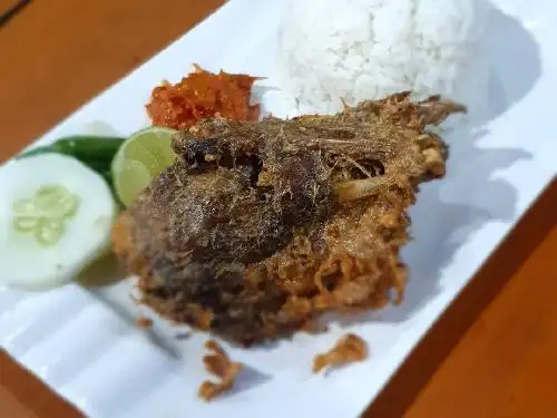 Warung Mitra Surabaya, Bau Massepe