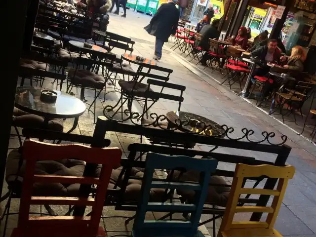 Kadıköy Kahvesi'nin yemek ve ambiyans fotoğrafları 3