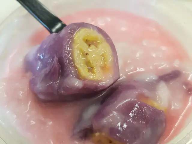 Gambar Makanan Es Pisang Ijo Cendana 4