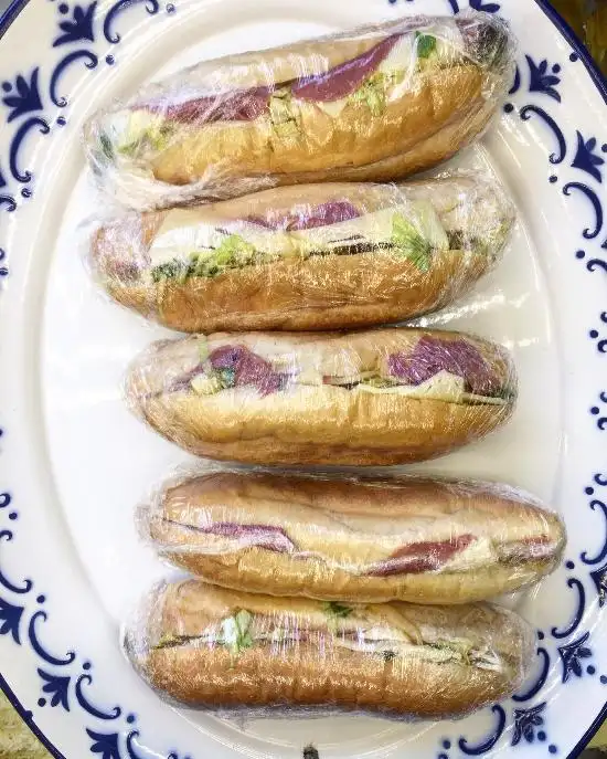Renkli Taş Devri Sandwich & Cafe'nin yemek ve ambiyans fotoğrafları 7