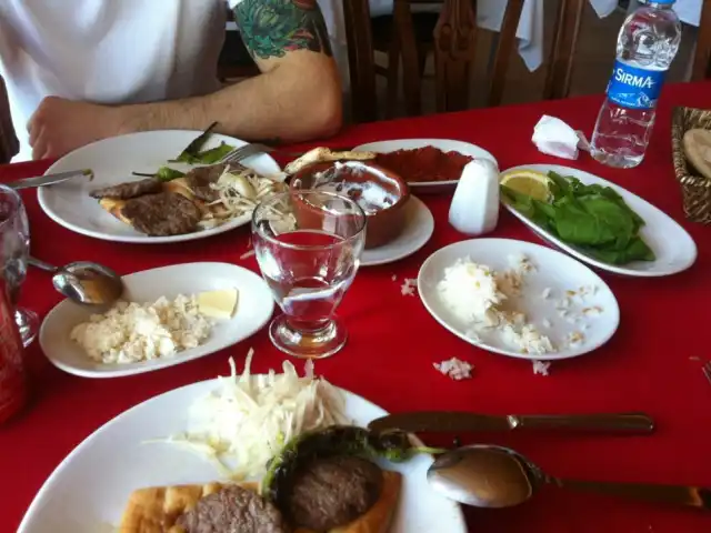 Osmanlı Kırmızı Beyaz Et Lokantası'nin yemek ve ambiyans fotoğrafları 5