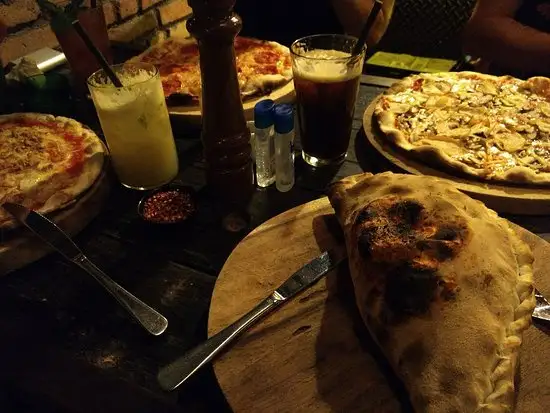 Gambar Makanan Pizza Fabbrica 13