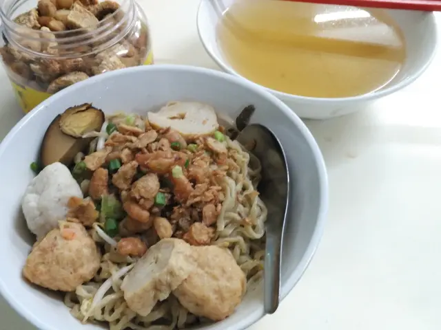 Gambar Makanan Bakmi Telor Asli 9