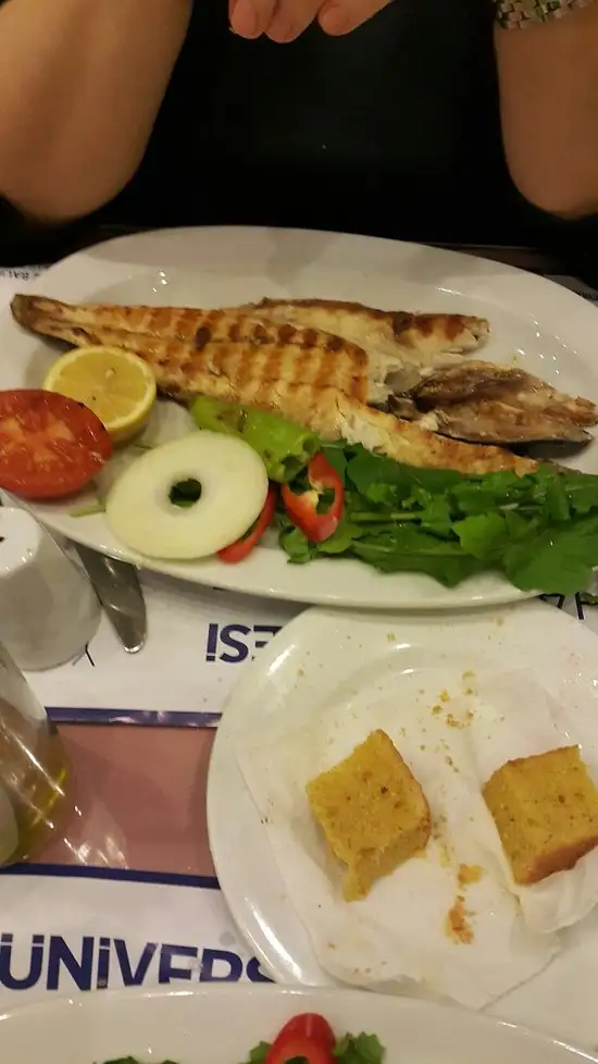 Tuzla Yakamoz Balık'nin yemek ve ambiyans fotoğrafları 2
