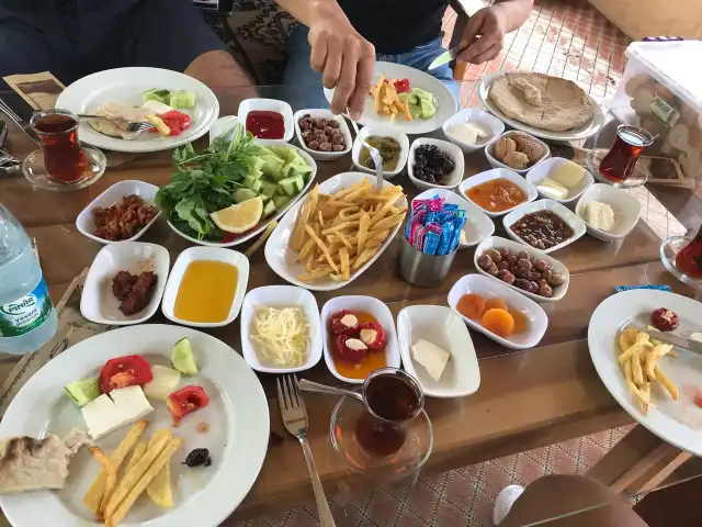 Yörükköy Restaurant ve Dinlenme Tesisi'nin yemek ve ambiyans fotoğrafları 5