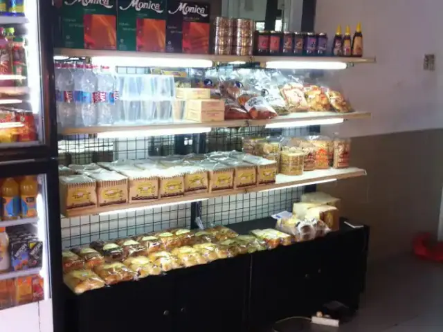 Gambar Makanan Kemang Bakery 12