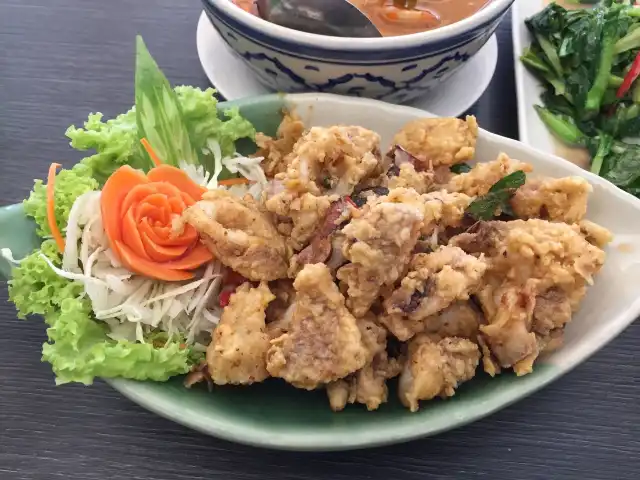 Dee Dee Thai Food Photo 15