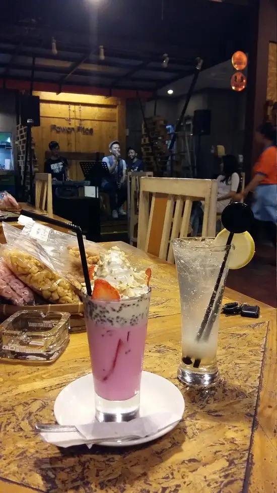 Gambar Makanan Pawon Pitoe Cafe 5