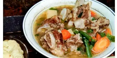 Sop Iga Ayam Woku Sikembar, Pulo Gadung