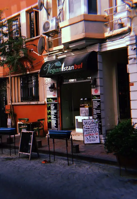 Vegan İstanbul'nin yemek ve ambiyans fotoğrafları 18