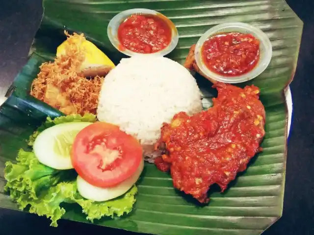 Gambar Makanan Empal Na Gentong 6