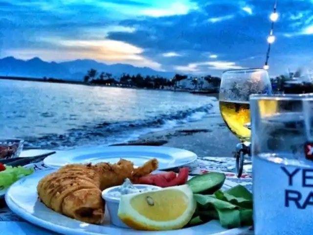 Özal Beach Balık Restaurant'nin yemek ve ambiyans fotoğrafları 3