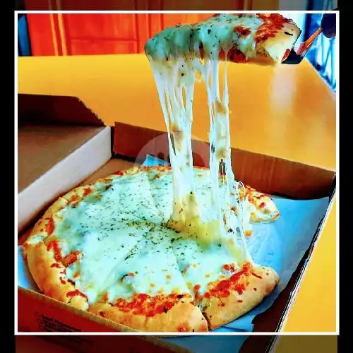 Gambar Makanan Pizza 5555 Ala Mamah Salsa, Karang Tengah 12