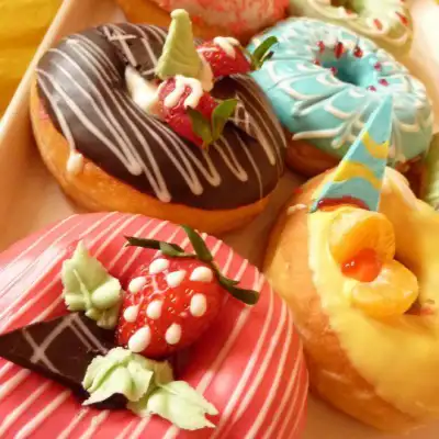 Donat Madu Cihanjuang