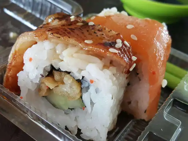 Gambar Makanan Sushi Station 13