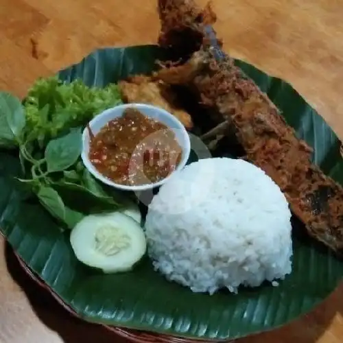 Gambar Makanan Wr. Menantu Ayam Bakar Madu & Ikan Bakar, Denpasar 17
